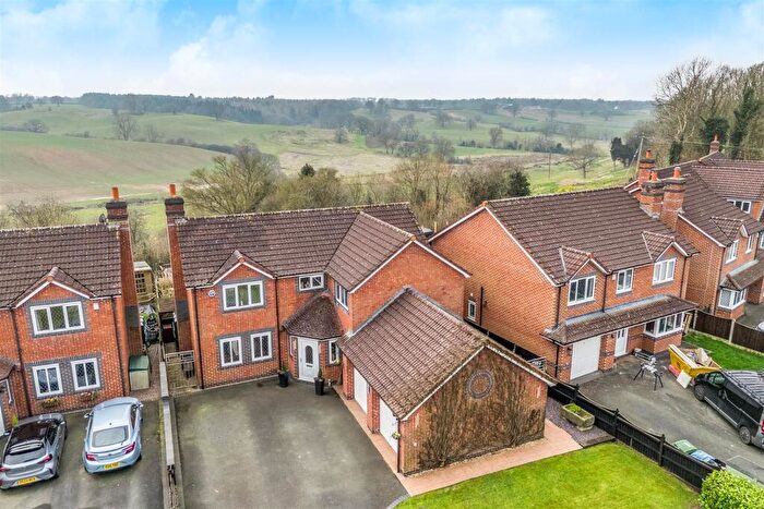 4 Bedroom Detached House For Sale In Hill Crest, Penley., LL13