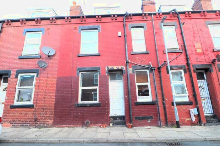 2 Bedroom Terraced House To Rent In Cedar Street, Armley, Leeds, LS12