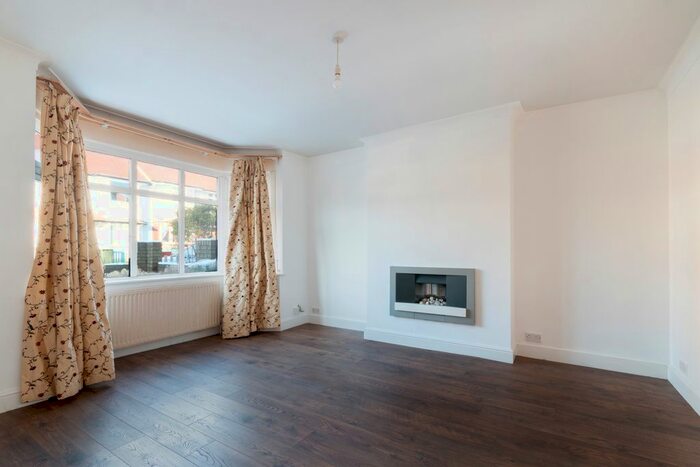 3 Bedroom Terraced House To Rent In Cedarville Gardens, London, SW16