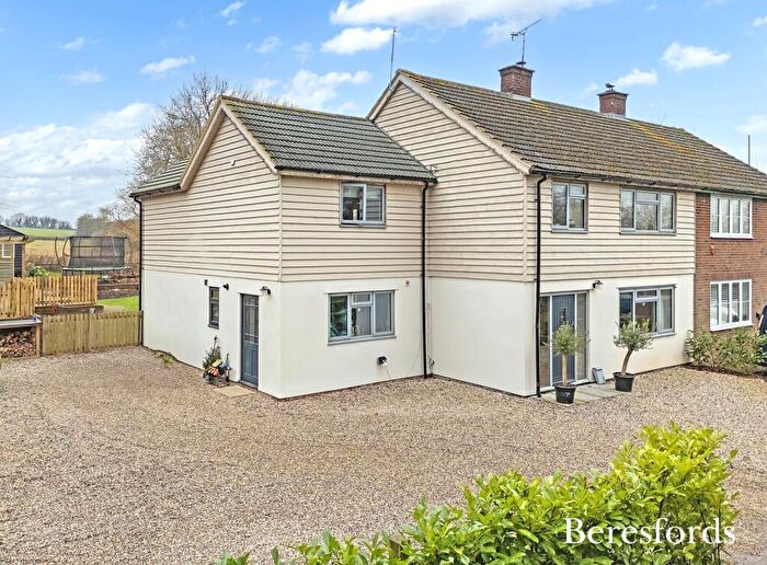 4 Bedroom Semi-Detached House For Sale In The Maltings, Broxted, CM6