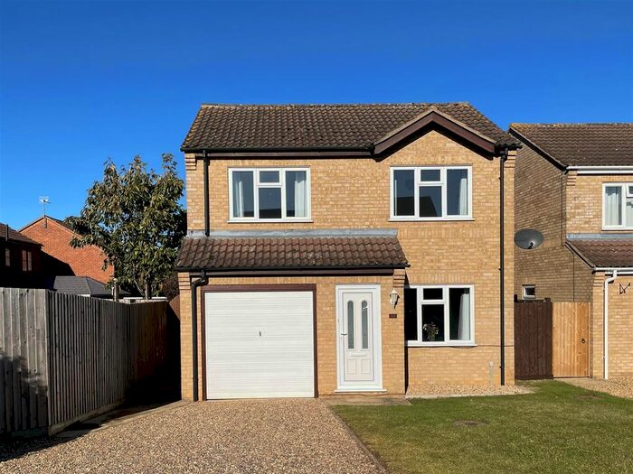 3 Bedroom Detached House To Rent In Foxglove Road, Stamford, PE9