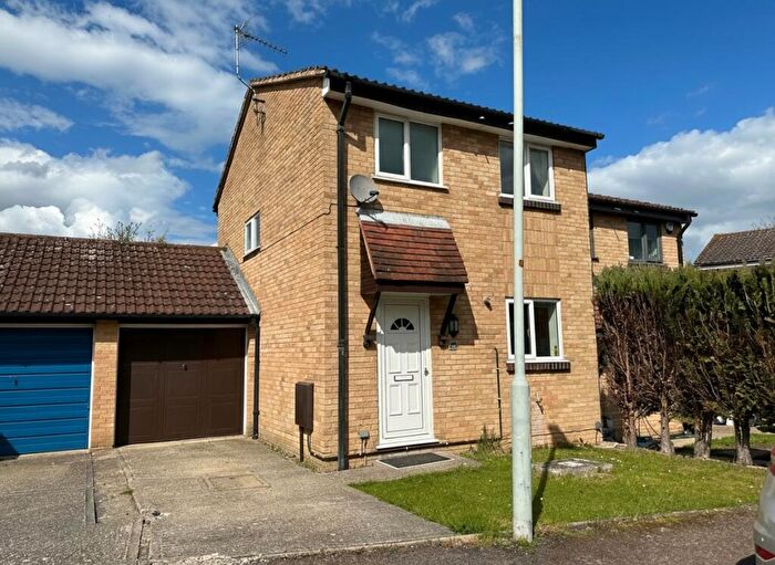 3 Bedroom Semi-Detached House For Sale In Hipkins, Bishop's Stortford, CM23