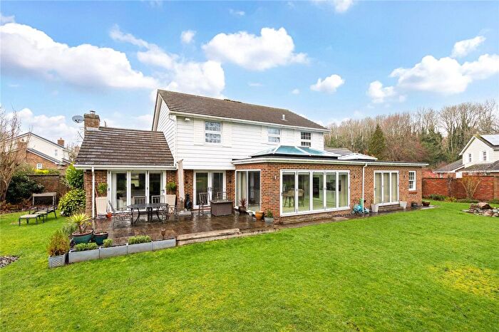 4 Bedroom Detached House For Sale In Brettingham Gate, Swindon, Wiltshire, SN3