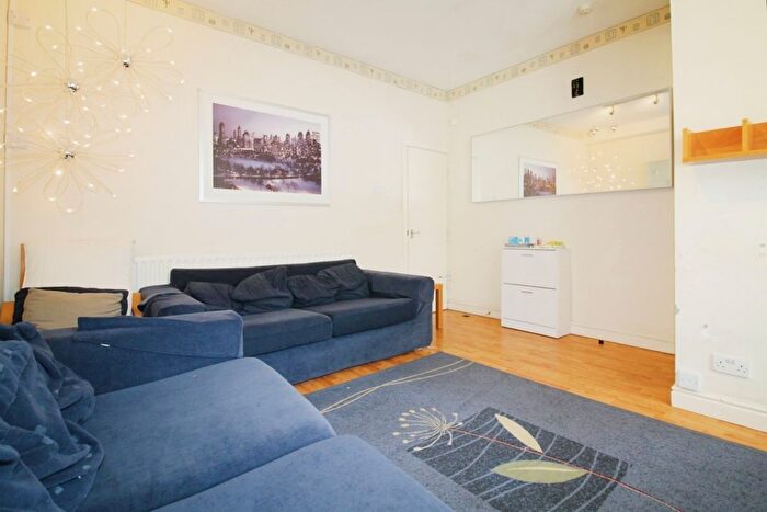 4 Bedroom Terraced House To Rent In Burchett Grove, Woodhouse, Leeds, West Yorkshire, LS6