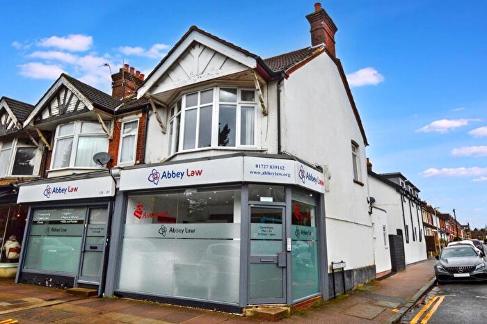 2 Bedroom Maisonette To Rent In Hatfield Road, St Albans, AL1