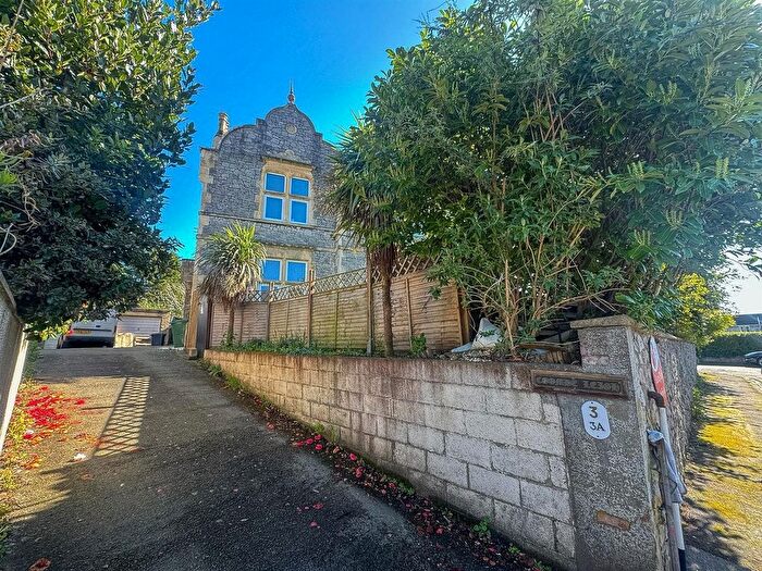 3 Bedroom Flat For Sale In Landemann Circus, Weston-Super-Mare, BS23