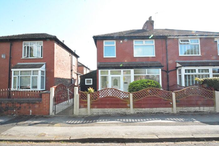 3 Bedroom Semi-Detached House For Sale In Assheton Avenue, Audenshaw, M34