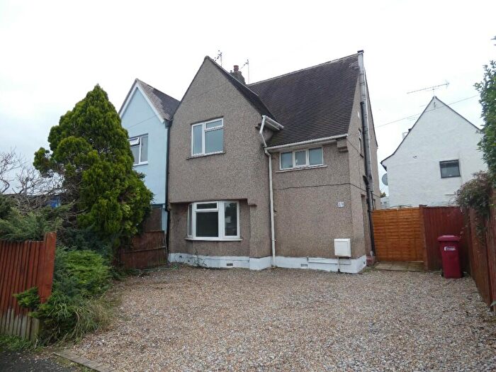 3 Bedroom Semi-Detached House To Rent In Marina Way, Cippenham, SL1