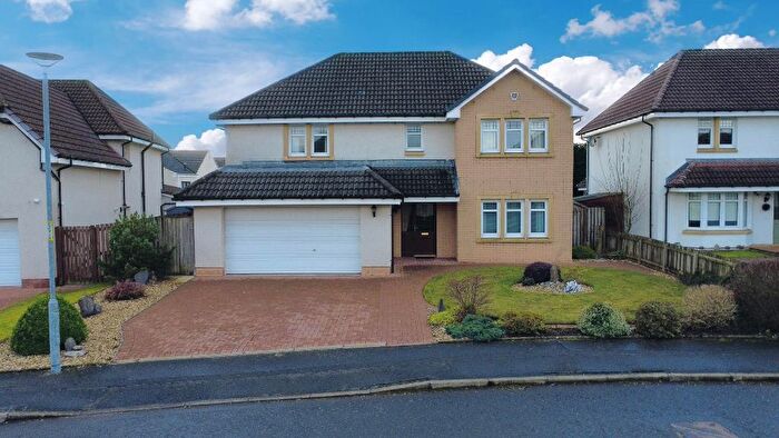 4 Bedroom Detached Villa For Sale In Garfield Place, Stepps, Glasgow, G33