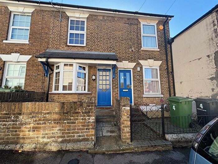 2 Bedroom Terraced House To Rent In Perry Street, Maidstone, Kent, ME14