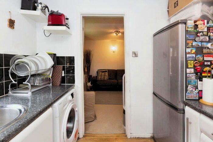 2 Bedroom Flat For Sale In Waterside Close, Barking, Essex, IG11