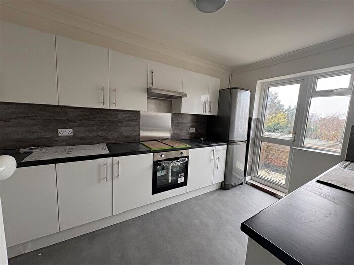 2 Bedroom Flat To Rent In The Pantiles, Bexleyheath, DA7