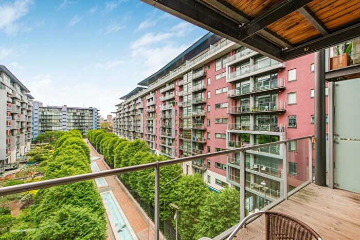 2 Bedroom Apartment For Sale In Horace Building, Queenstown Road, London, SW11