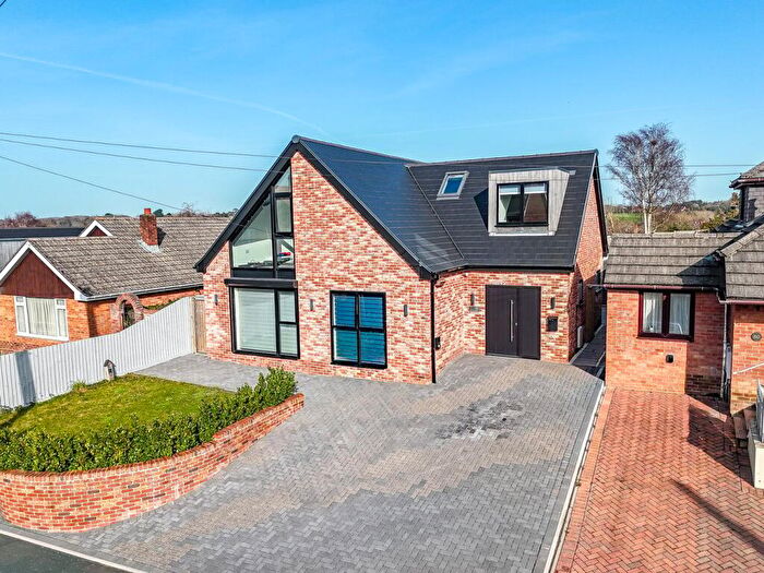 4 Bedroom Detached House For Sale In Lower Buckland Road, Lymington, SO41