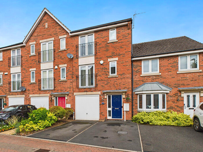 4 Bedroom Town House For Sale In Templeton Close, Mickleover, DE3