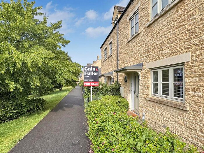 4 Bedroom House For Sale In Matthews Walk, Cirencester, GL7