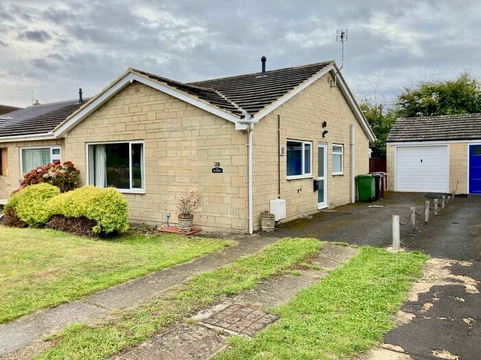 2 Bedroom Semi-Detached Bungalow To Rent In Fleetwood Close, Neston, SN13