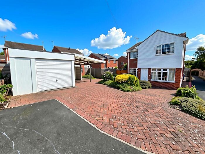 3 Bedroom Detached House For Sale In Bramcote Drive, Retford, DN22