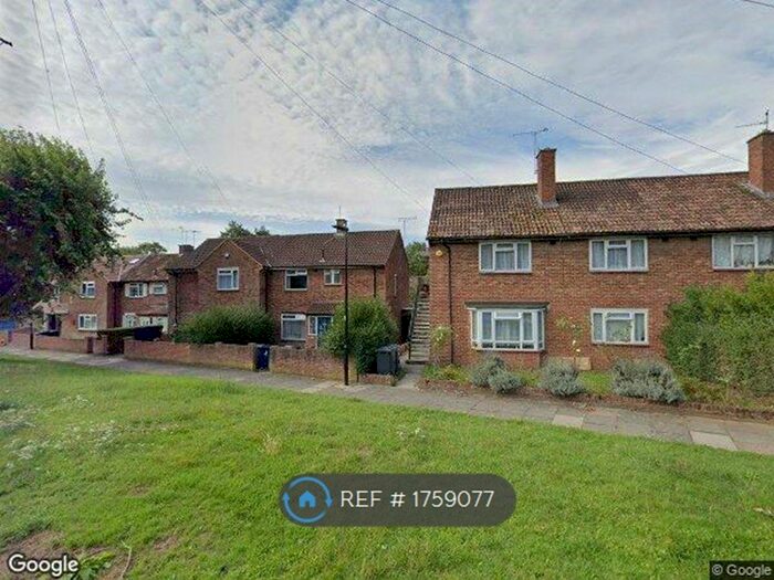 2 Bedroom Maisonette To Rent In Redcar Close, Northolt, UB5