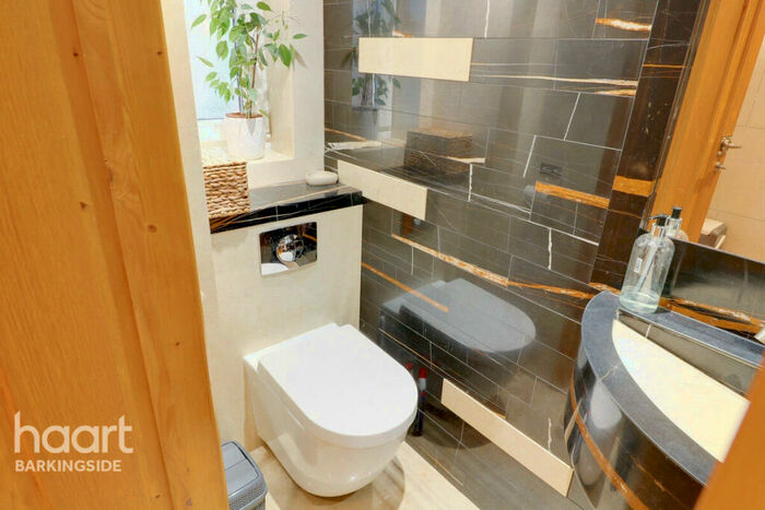 3 Bedroom Terraced House For Sale In Copper Beech Close, Clayhall, IG5