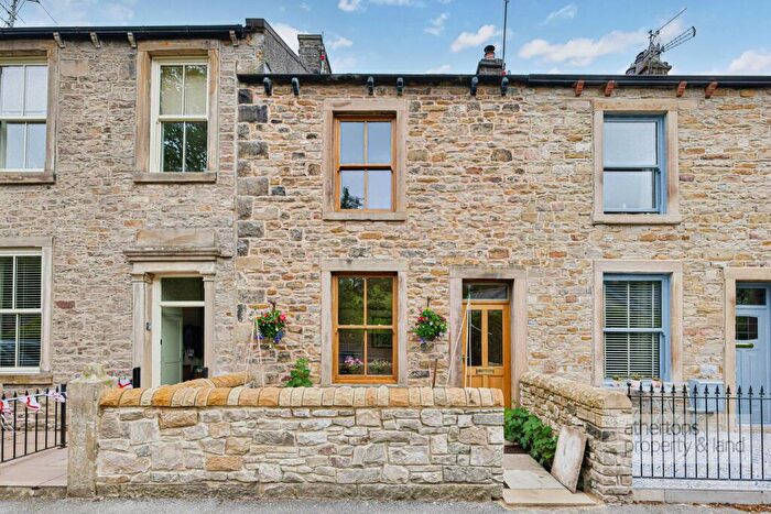 2 Bedroom Cottage For Sale In Calder Vale, Whalley, BB7