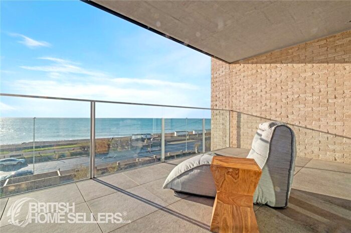3 Bedroom Apartment For Sale In West Parade, Worthing, West Sussex, BN11