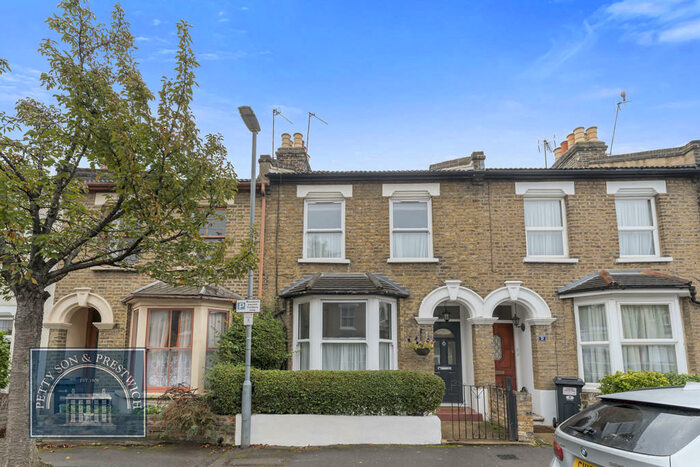 3 Bedroom Terraced House To Rent In Sydney Road, Wanstead, E11