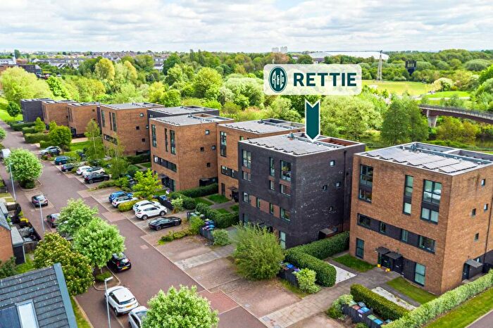 3 Bedroom Apartment For Sale In London Avenue, Athletes' Village, Glasgow City, G40
