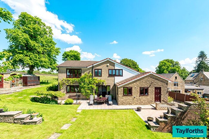 4 Bedroom Detached House For Sale In Appleby Drive, Barrowford, BB9