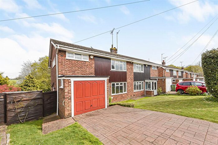3 Bedroom Property For Sale In Hever Wood Road, West Kingsdown, Sevenoaks, TN15