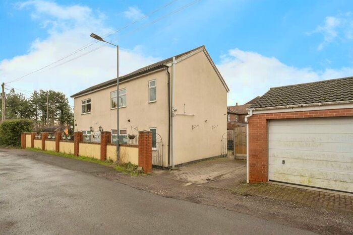 6 Bedroom Detached House For Sale In Station Road, Blaxton, Doncaster, DN9