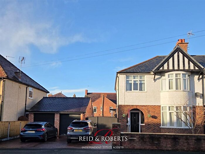 3 Bedroom Semi-Detached House For Sale In Court Road, Wrexham, LL13