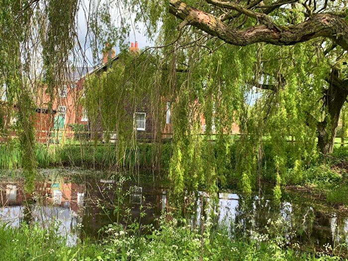 2 Bedroom Cottage To Rent In Great Brickhill, Milton Keynes, MK17