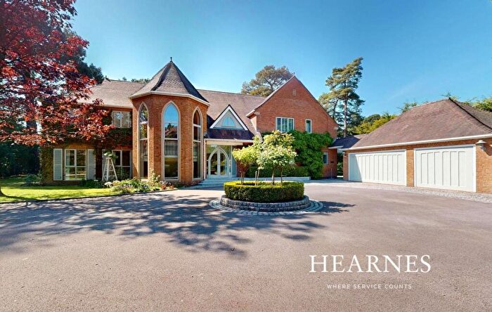 4 Bedroom Detached House For Sale In Lawrence Drive, Canford Cliffs, Poole, BH13