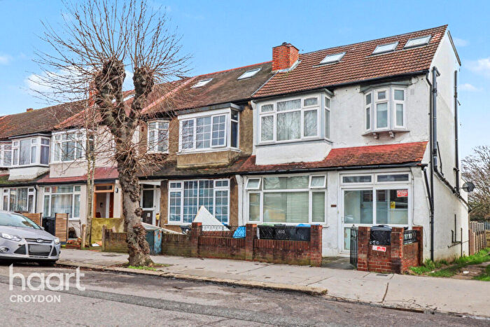 5 Bedroom End Of Terrace House For Sale In Davidson Road, Croydon, CR0