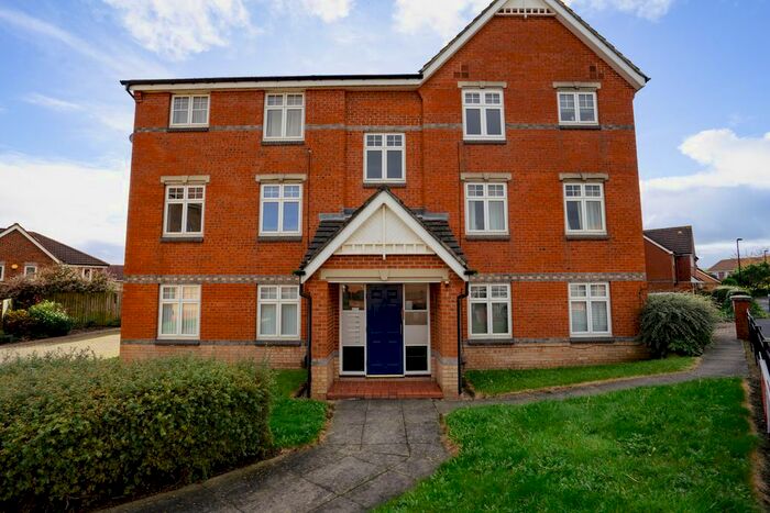 2 Bedroom Flat To Rent In Richmond Grove, North Shields, North Tyneside, NE29