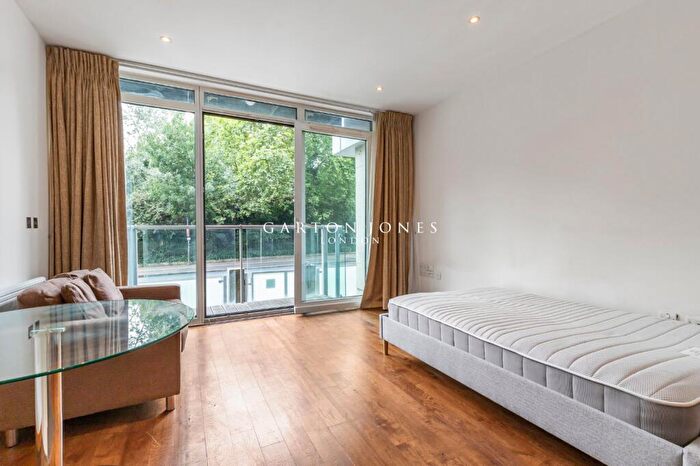 Apartment To Rent In Eustace Building, Queenstown Road, London, SW11