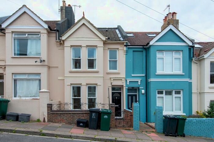 7 Bedroom Terraced House To Rent In Totland Road, Brighton, East Sussex, BN2