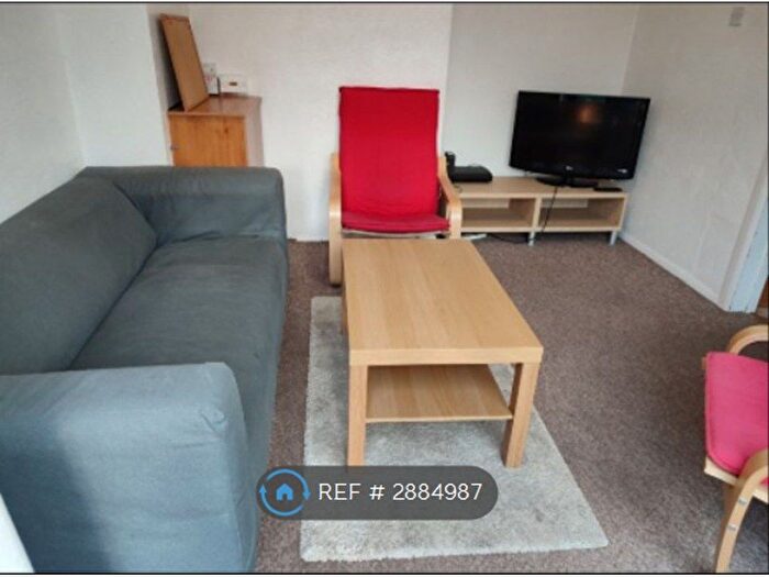 4 Bedroom Semi Detached House To Rent In Larchwood Drive, Egham, TW20