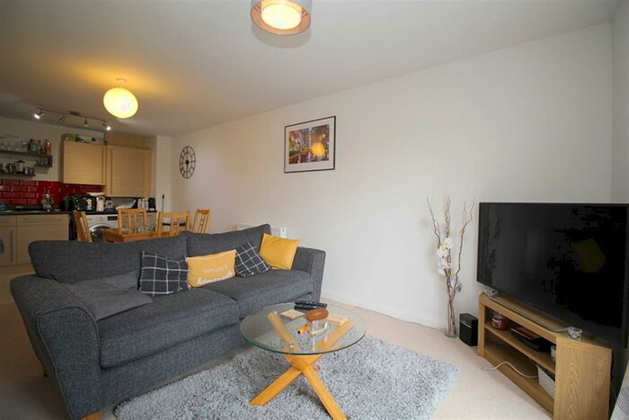 2 Bedroom Apartment To Rent In Racecourse Mews, Loughborough, LE11