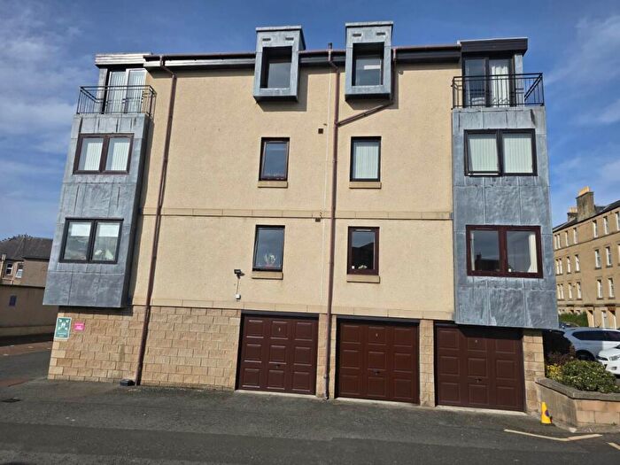 Garage / Parking To Rent In Roseburn House, Roseburn, Edinburgh, EH12