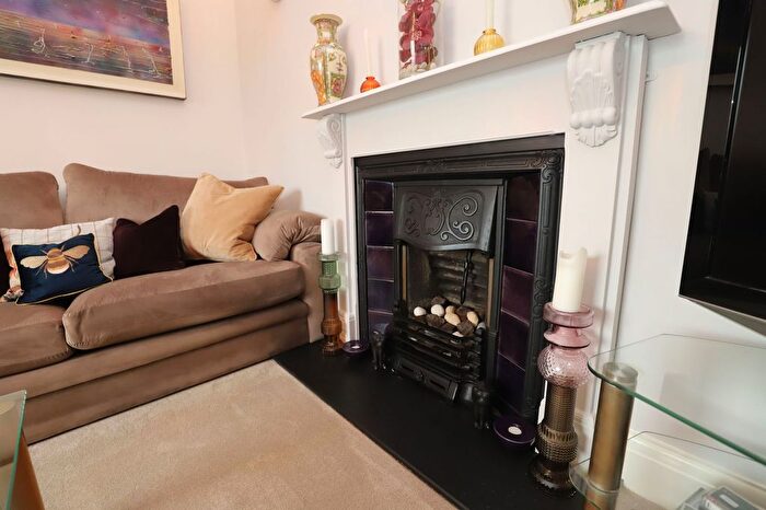 2 Bedroom Bungalow For Sale In Hilda Avenue, Tottington, Bury, BL8