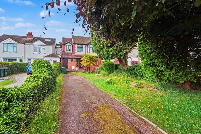 4 Bedroom Semi Detached House For Sale In Butt Lane, Allesley, CV5
