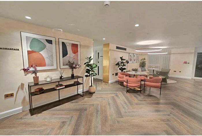 1 Bedroom Flat For Sale In Western Gateway, London, E16