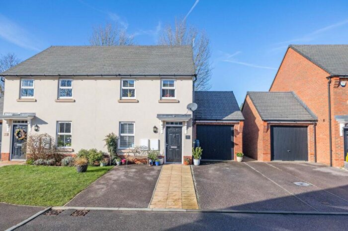 3 Bedroom Semi-Detached House For Sale In Spartan Close, Preston, Canterbury, Kent, CT3