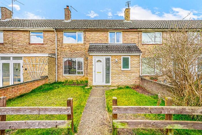 3 Bedroom Terraced House For Sale In Mantlefield Road, Corby, Northamptonshire, NN18