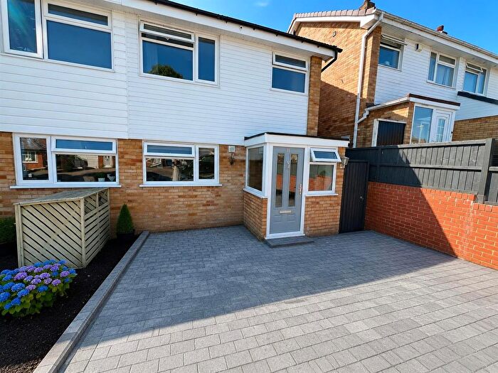 3 Bedroom Property To Rent In Emery Close, Highgate, Walsall, WS1