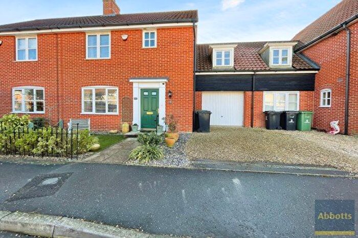 3 Bedroom Link Detached House To Rent In Ryefield Road, Norwich, NR14