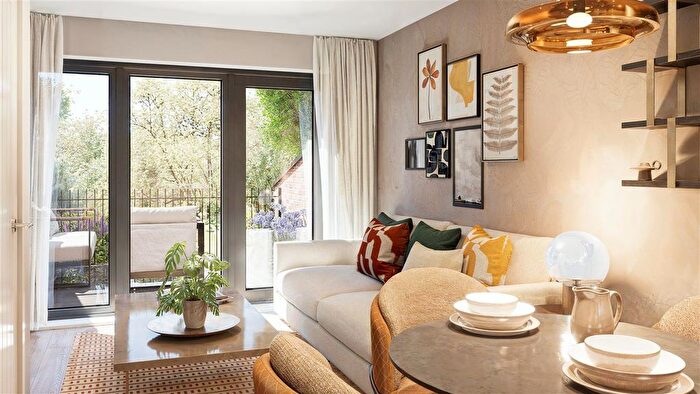 3 Bedroom Property For Sale In Canalside South, Qualcast Road, Wolverhampton, WV1