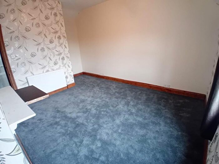4 Bedroom Property To Rent In Broomfield Road, Earlsdon, Coventry, CV5